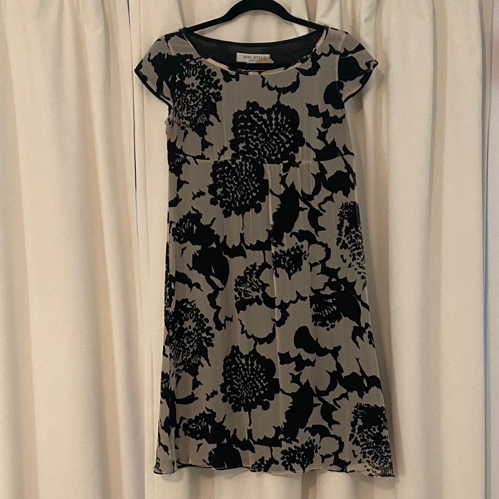 Nine West Black and Gray Floral Midi Dress SZ 2